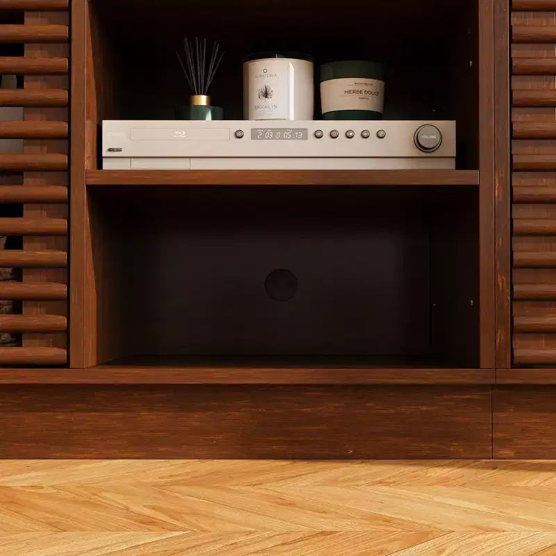 Meuble TV avec portes à persiennes brun rustique et grand espace de rangement