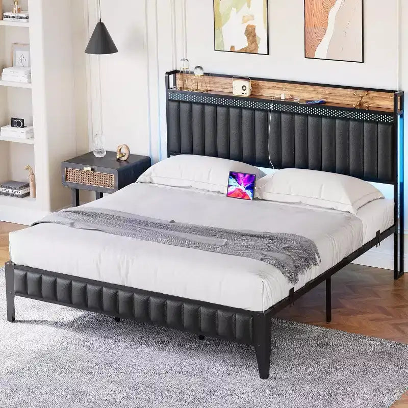 Cadre de lit plateforme LED avec station de recharge et tête de lit de rangement, pas besoin de sommier tapissier