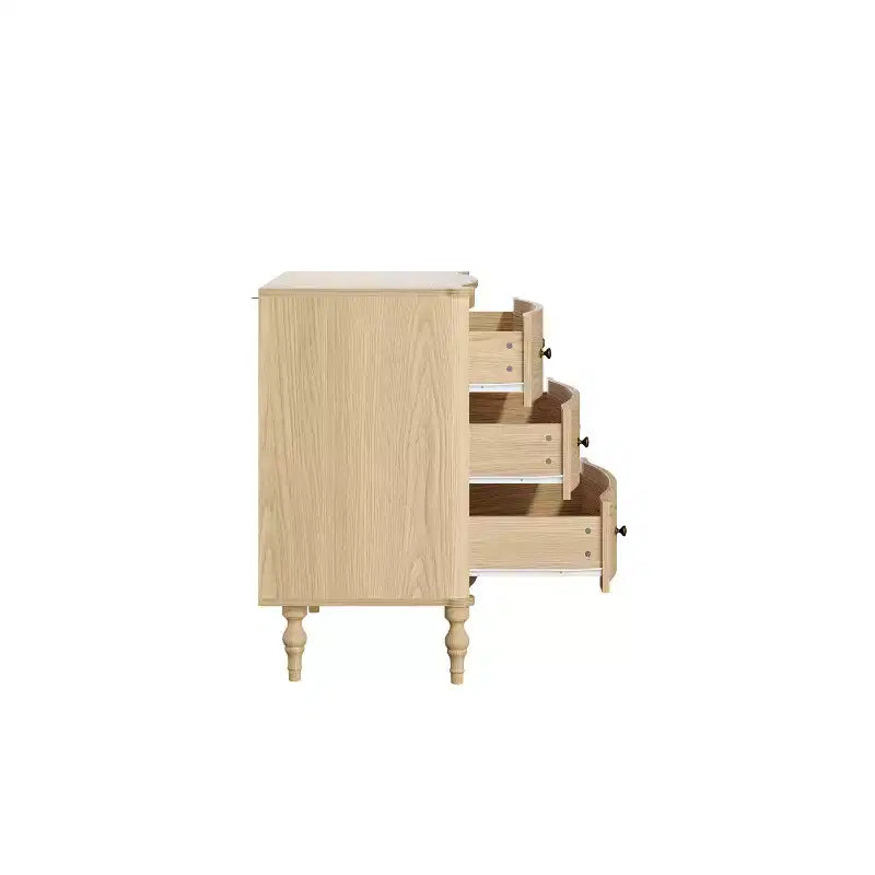 Table de chevet en bois à 3 tiroirs avec façade incurvée et pieds tournés de style vintage