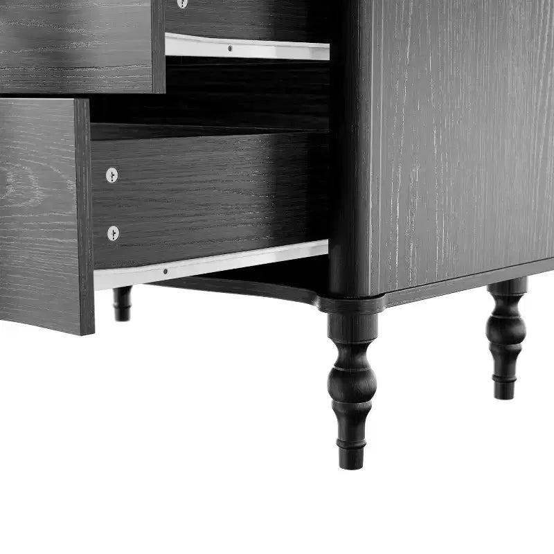 Table de chevet en bois à 3 tiroirs avec façade incurvée et pieds tournés de style vintage