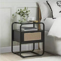Table d'appoint noire de 19 pouces avec plateau en verre, cadre en métal et tiroir de rangement, 24 pouces de haut